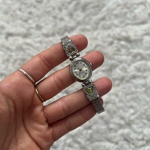 Silver tone Women's Watch with abalone heart details